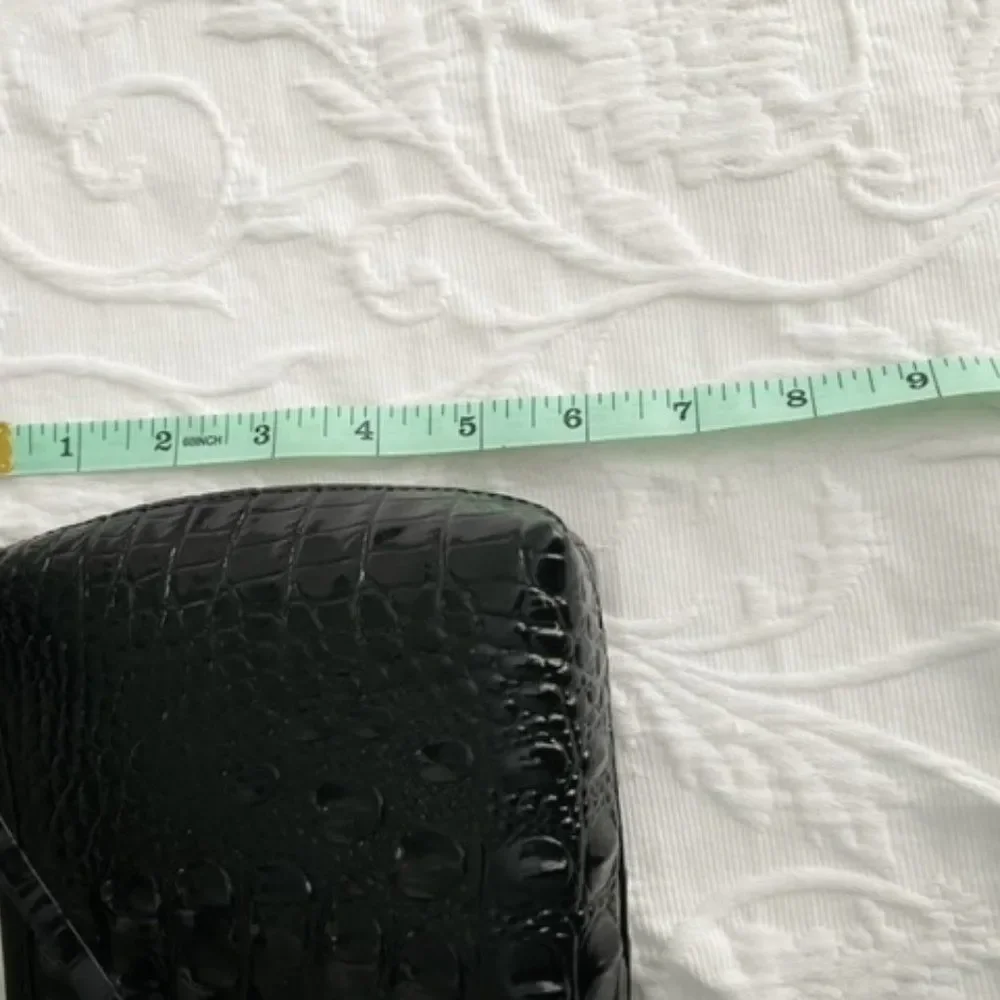 NWOT Brahmin Black Crocodile Shiny Leather Shoulder Bag - Picture 9 of 12
